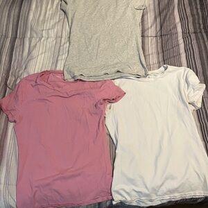 Abercrombie and Fitch tuckable baby tee T-Shirt Pack — Pink, White & Gray